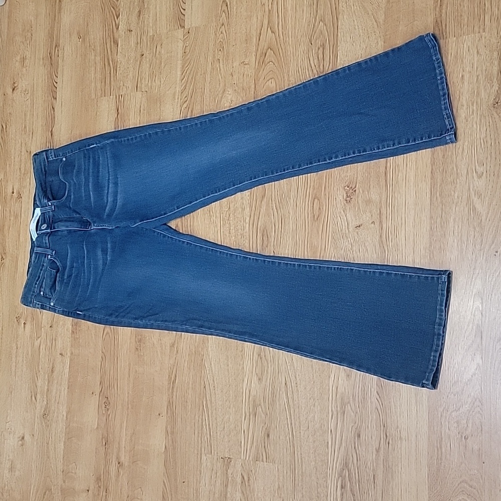 Levis Mid Rise Bootcut Jeans Size 10 M